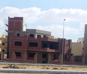 فيلا ١٠٢٧متر في التجمع الخامس محارة