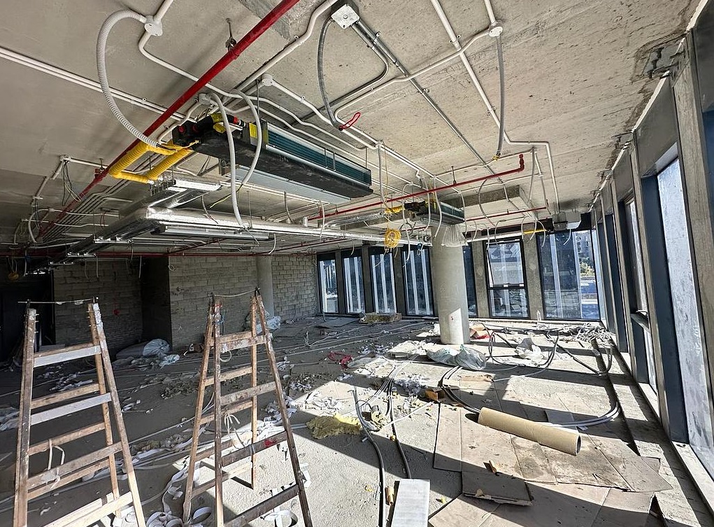 مكتب ١٨٩متر في  إيست تاون محارة الدور الثاني