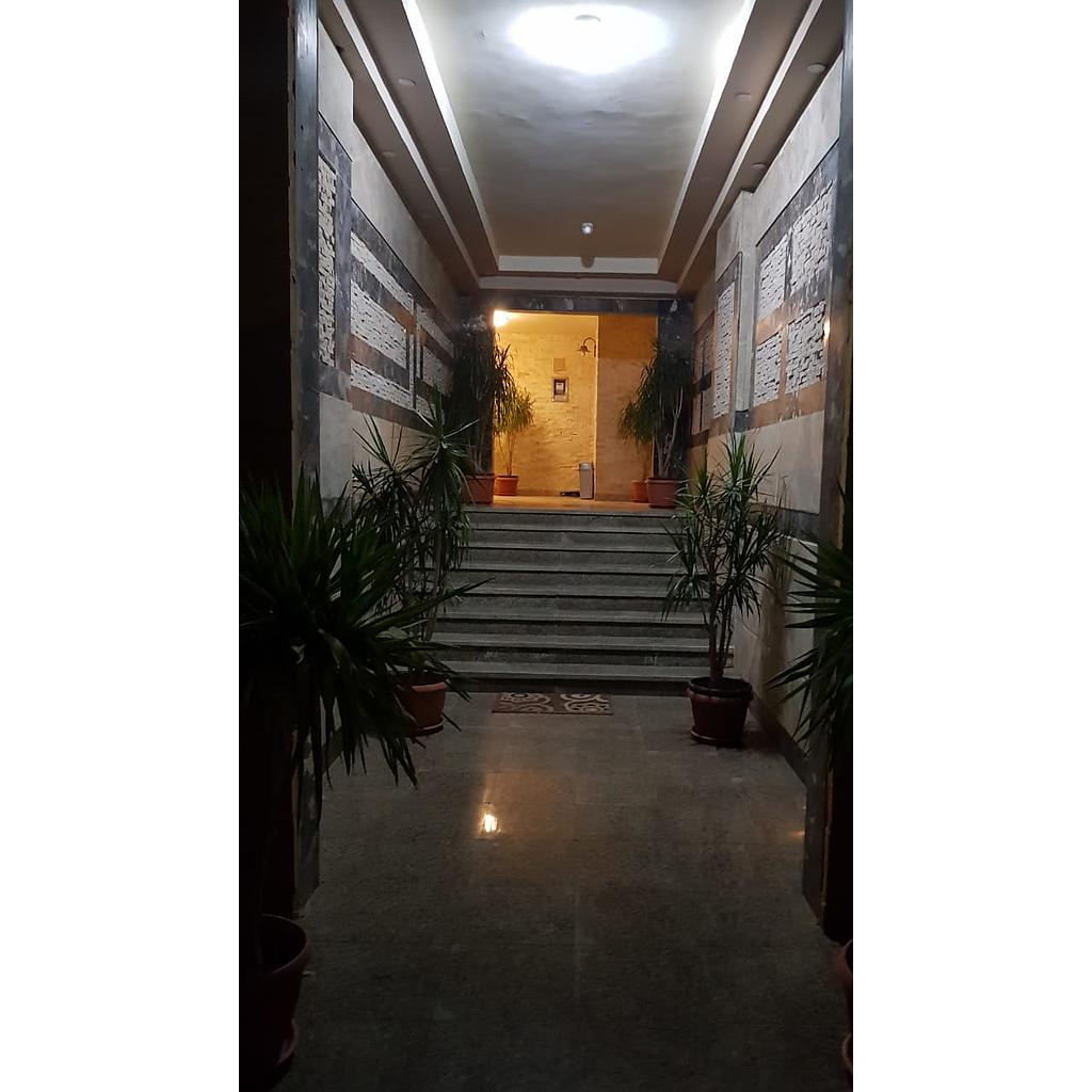 شقة ٩٥متر في الاندلس تشطيب كامل الدور أرضي