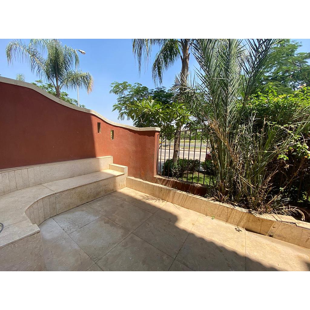 شقة ٢٠٥متر في جرين ريزيدانس تشطيب كامل  الدور أرضي