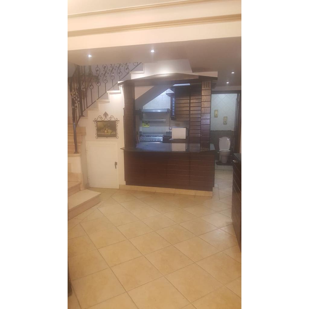 دوبلكس ٢٣٠متر في مدينة نصر  تشطيب كامل  الدور الثامن