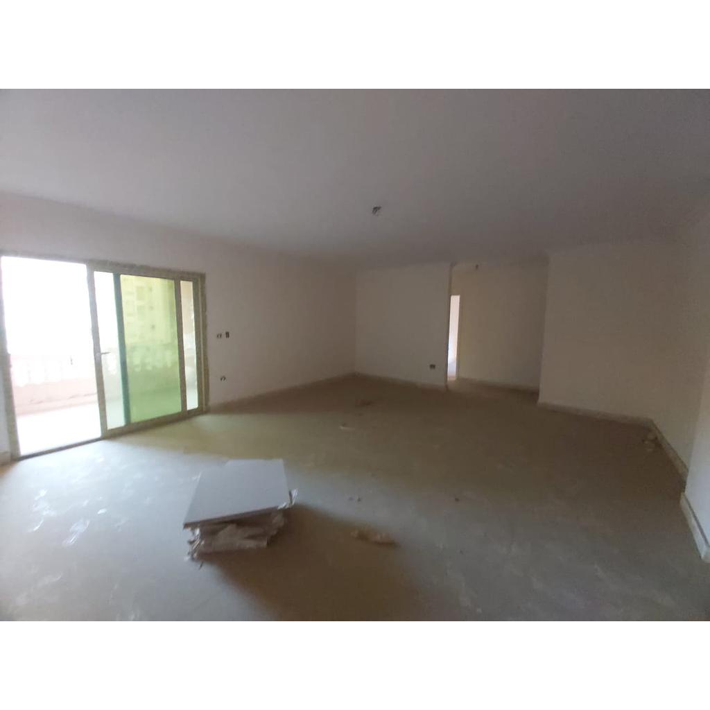 شقة ١٦٠متر في الاندلس تشطيب كامل  الدور الثاني