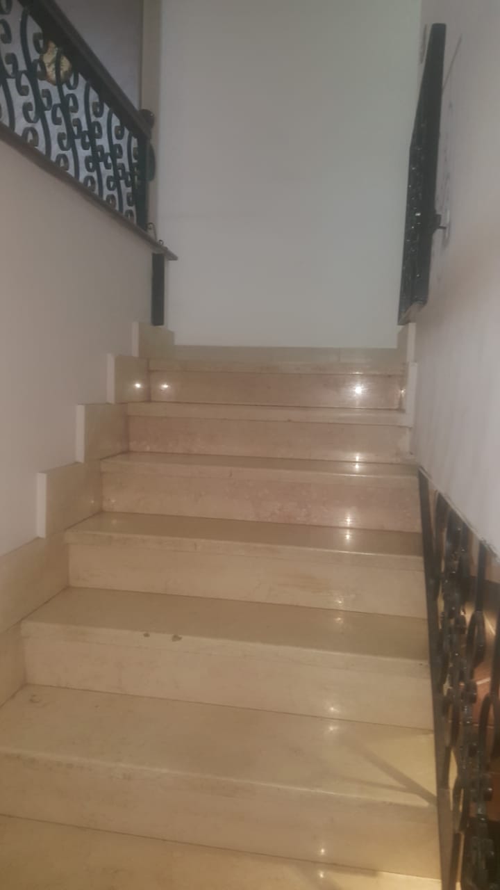 img2