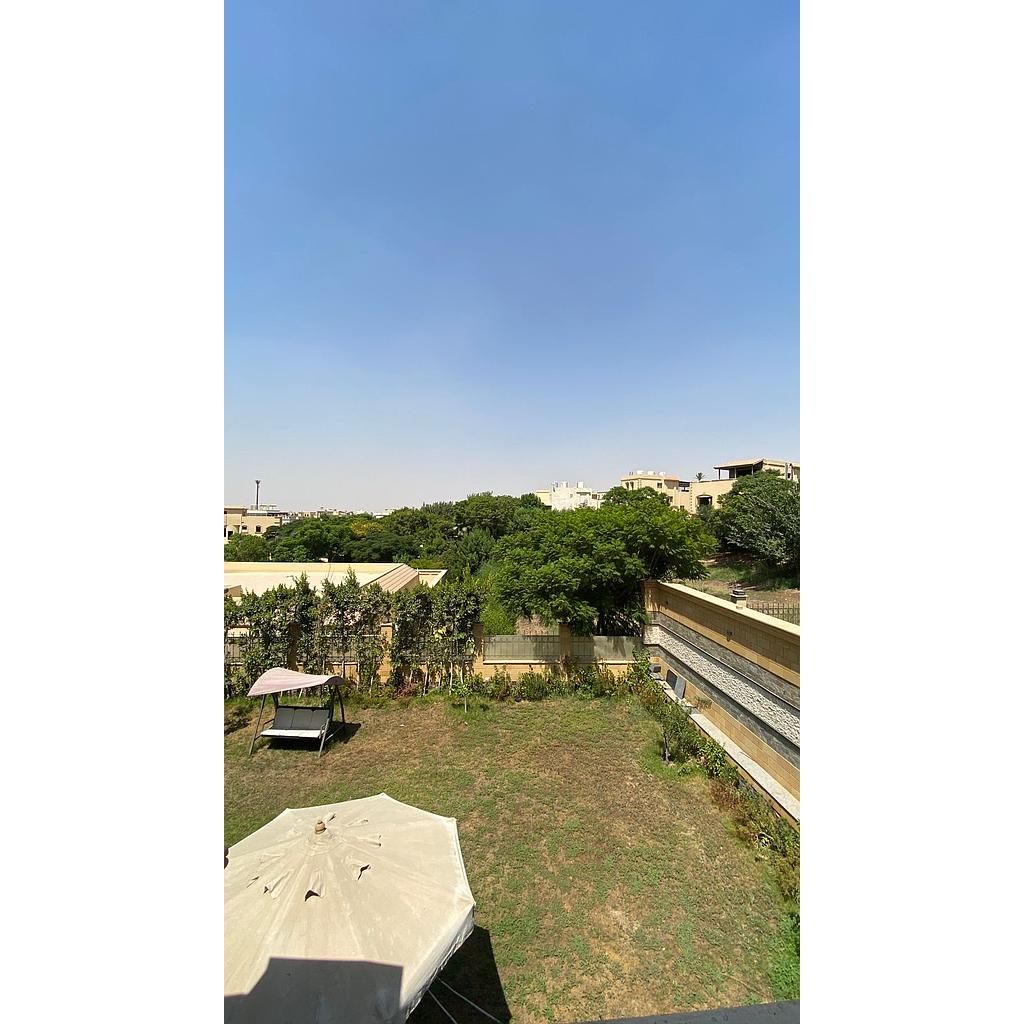 فيلا ٦٠٠متر في زيزينيا  جاردن تشطيب كامل